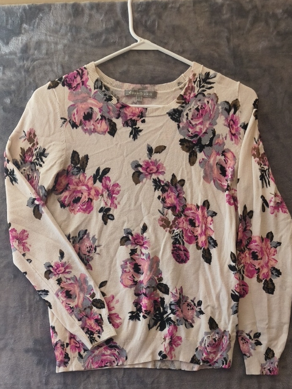 Daniel Rainn Cream Floral Long-Sleeve Top with Pink Roses Size Small